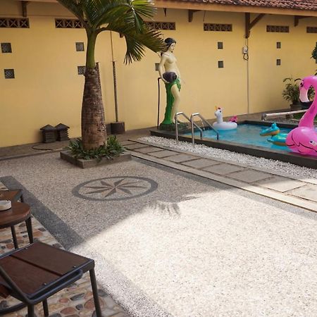 Roemah Canting Homestay Yogyakarta Ngoại thất bức ảnh